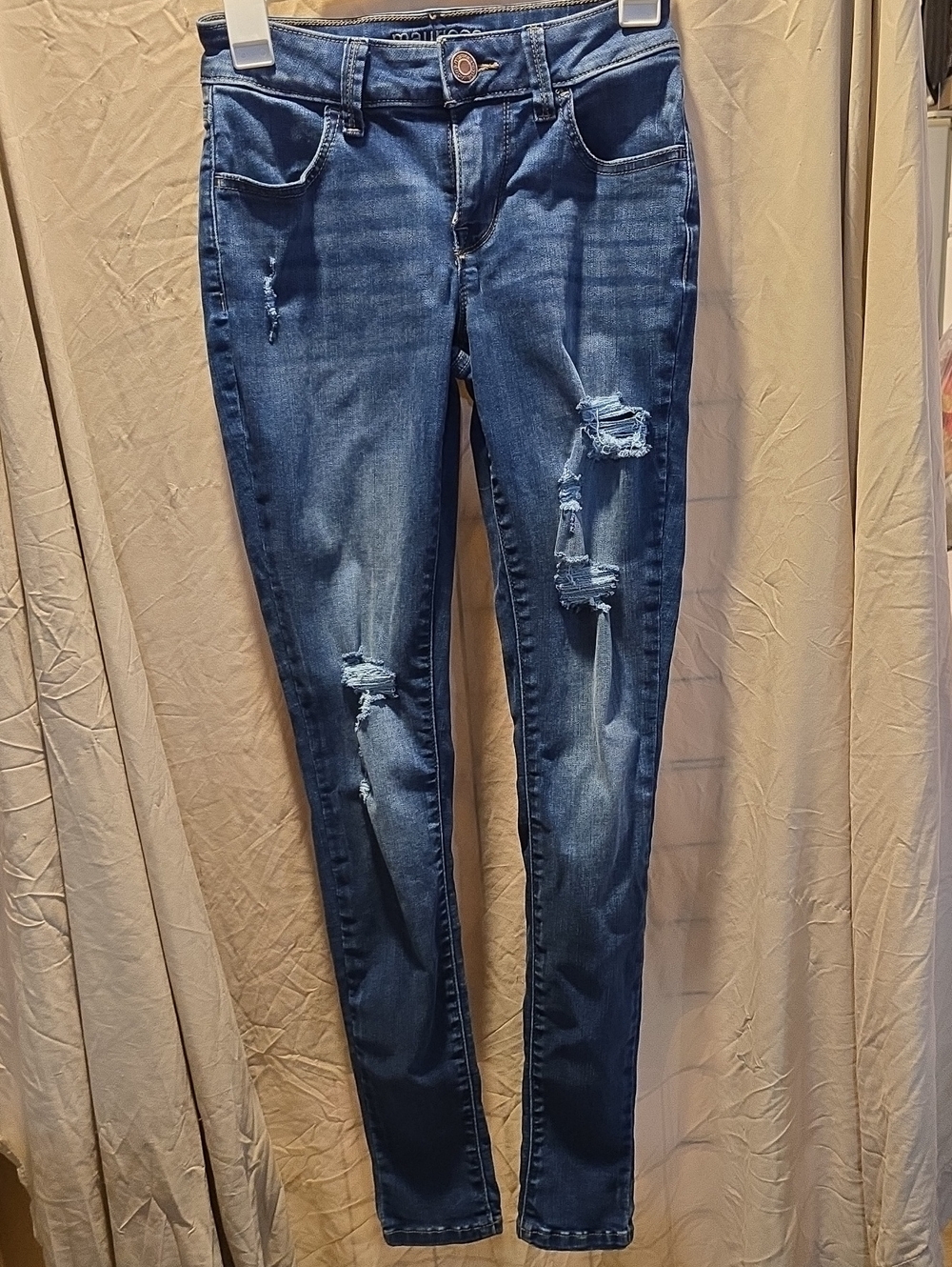 Maurices Junior's Distressed Skinny Jeans - Medium Blue